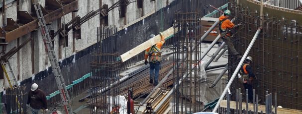 Construção pode perder mais 8.500 empresas e 35.000 postos de trabalho em 2016