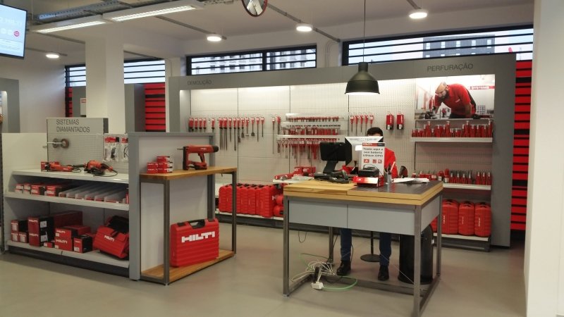 Hilti abre nova loja-piloto no Porto