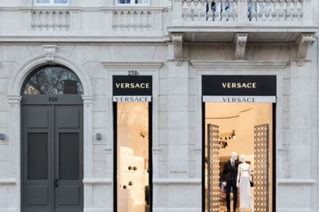 Versace já abriu na Avenida da Liberdade