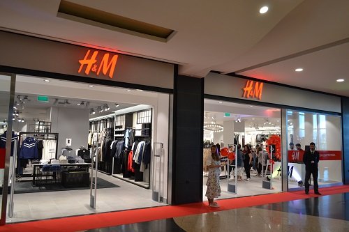 H&M abre renovada no Forum Coimbra