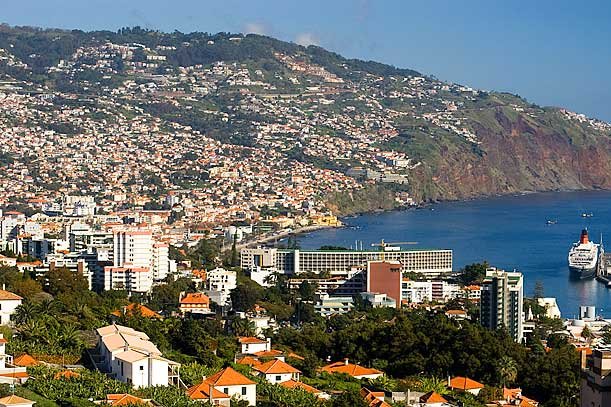 Funchal prolonga benefícios à reabilitação e investe €55M