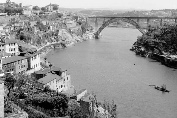 Porto e Douro em fotografia nos Antigos armazéns da Croft
