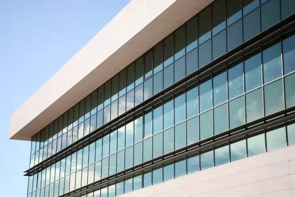 Investidores olham para os escritórios para diversificar o risco