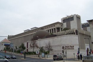 CGD coloca edifício do Caixa BI no mercado
