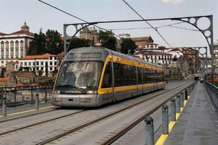 ASSEMBLEIA DA REPÚBLICA RECOMENDA «ALARGAMENTO IMEDIATO» DO METRO DO PORTO