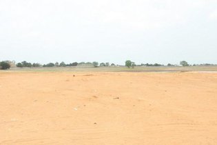 CUANZA SUL ENTREGA 200 LOTES PARA HABITAÇÃO