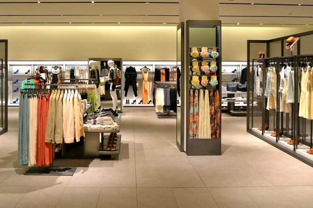 Inditex vende 16 lojas Zara na Península Ibérica