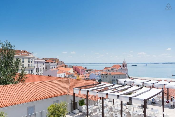 Lisboa é uma das cidades mais procuradas na Airbnb para 2018