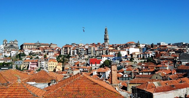 Hotéis em licenciamento na Baixa do Porto mais que duplicam em 2017