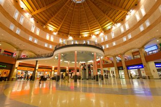 Immochan compra 3 shoppings à Blackstone