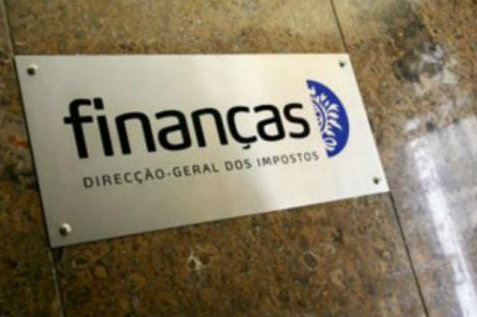 Finanças criam prazo adicional para os casais identificarem os prédios que são comuns