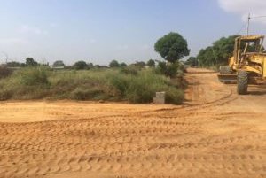 Lubango entrega terrenos a habitantes de zonas de risco