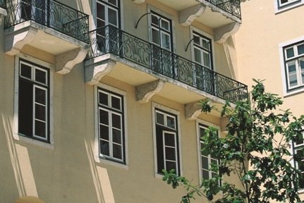 Novos créditos à habitação descem 1,6% em fevereiro