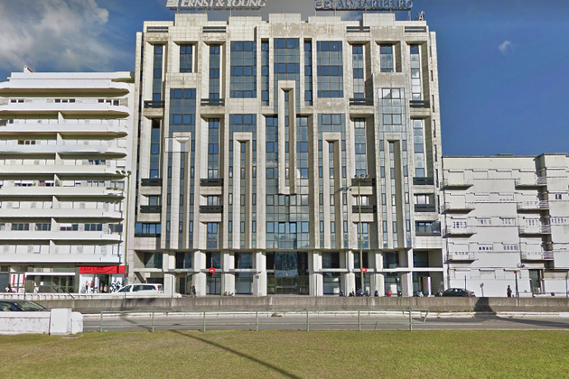 Replace instala-se no República 90