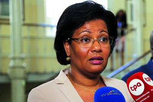 Governo entrega lotes em Luanda