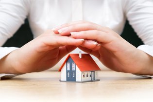Propostas da direita para a habitação chumbadas na AR