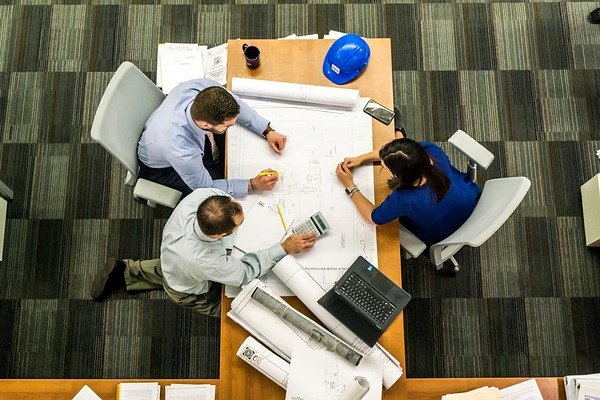 Tecnologia, flexibilidade e bem-estar são mais valorizados pelas empresas