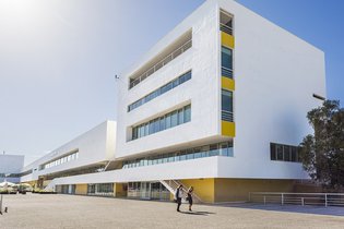 CBRE gere edifícios Álvaro Pais e Lisboa