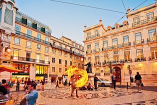Comércio de rua representa 74% dos negócios de retalho