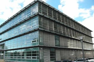 NAU ocupa edifício Parque Suécia IV