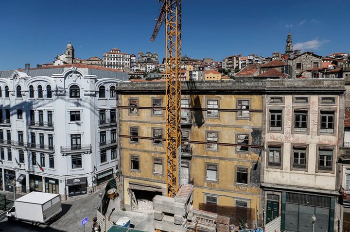Câmara do Porto quer investir €5M na reabilitação de 17 edifícios