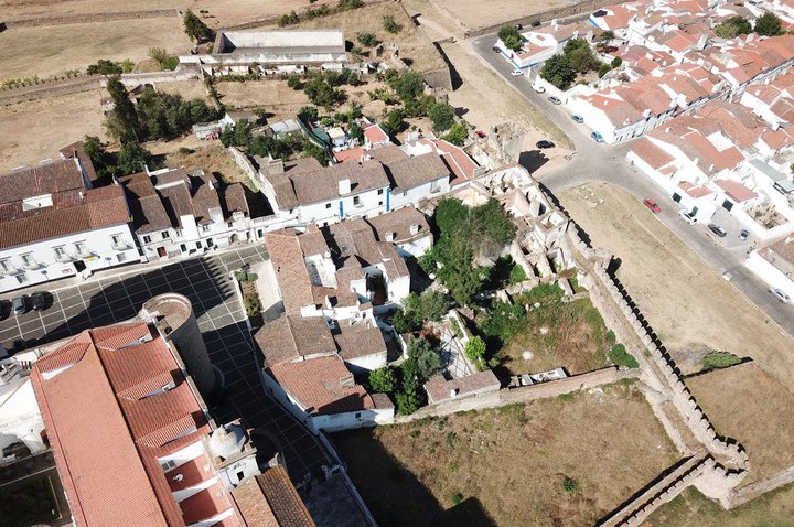 Casa do Alcaide-Mor é o novo hotel de Estremoz assinado por Siza Vieira