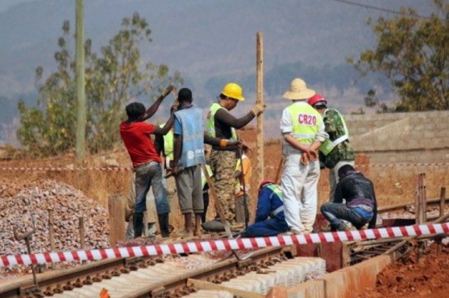 Caminho-de-ferro de Benguela concluído e entregue ao Governo