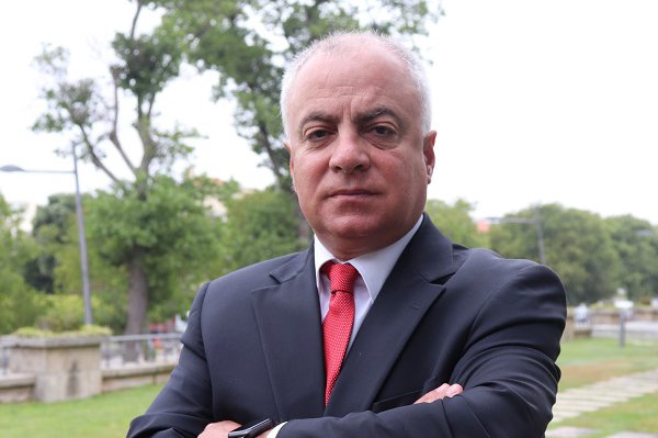 Luís Lima reeleito presidente da APEMIP