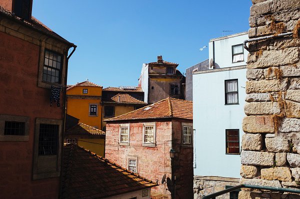 Câmara do Porto interessada em comprar edifício no Campo Mártires da Pátria