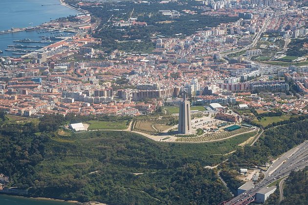 Almada lança concurso para 212 casas acessíveis