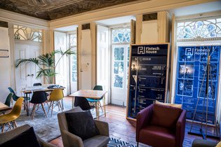 Incubadora Fintech House abre na Praça da Alegria