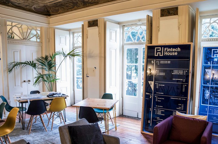 Incubadora Fintech House abre na Praça da Alegria