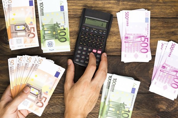 Fundos gerem menos €400M em dezembro