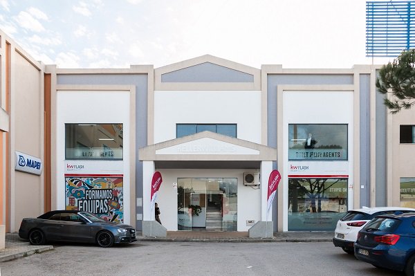 KW abre novo Market Center no Algarve