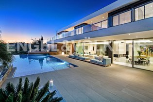 Há mais portugueses a comprar imobiliário de luxo no Algarve