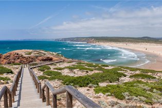 Dormidas de residentes crescem no Algarve, Alentejo e Centro