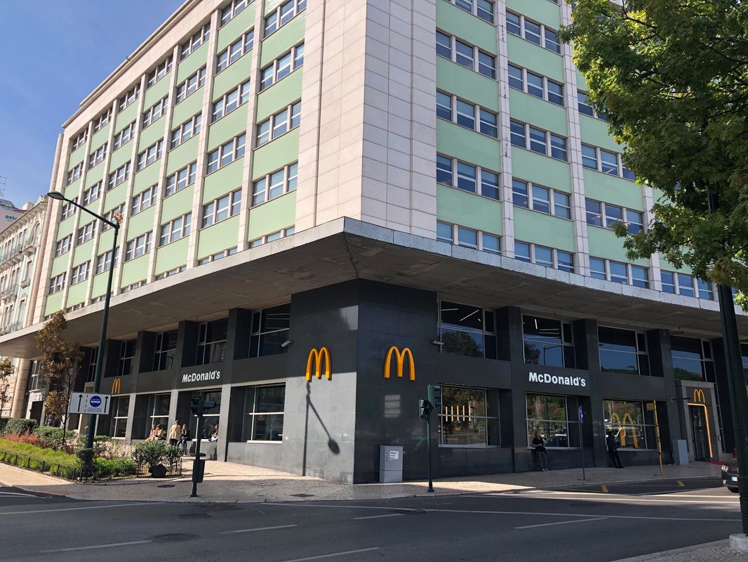 McDonald’s abre restaurante de 700 m² no Marquês de Pombal