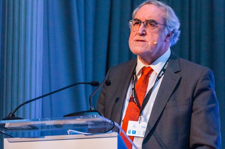 Manuel Reis Campos, presidente da AICCOPN, a discursar na 10ª edição da SRU do Porto.