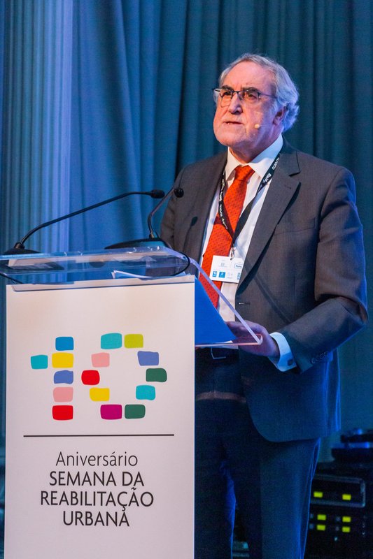 Manuel Reis Campos, presidente da AICCOPN, a discursar na 10ª edição da SRU do Porto.