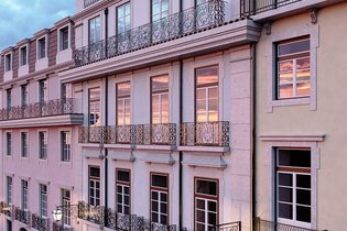 Vivium: Curating Homes