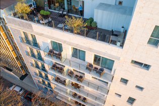 Smy estreia-se em Portugal com novo 4 estrelas em Lisboa