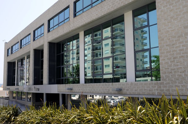 Fundo Maxirent vendido a investidor de Singapura