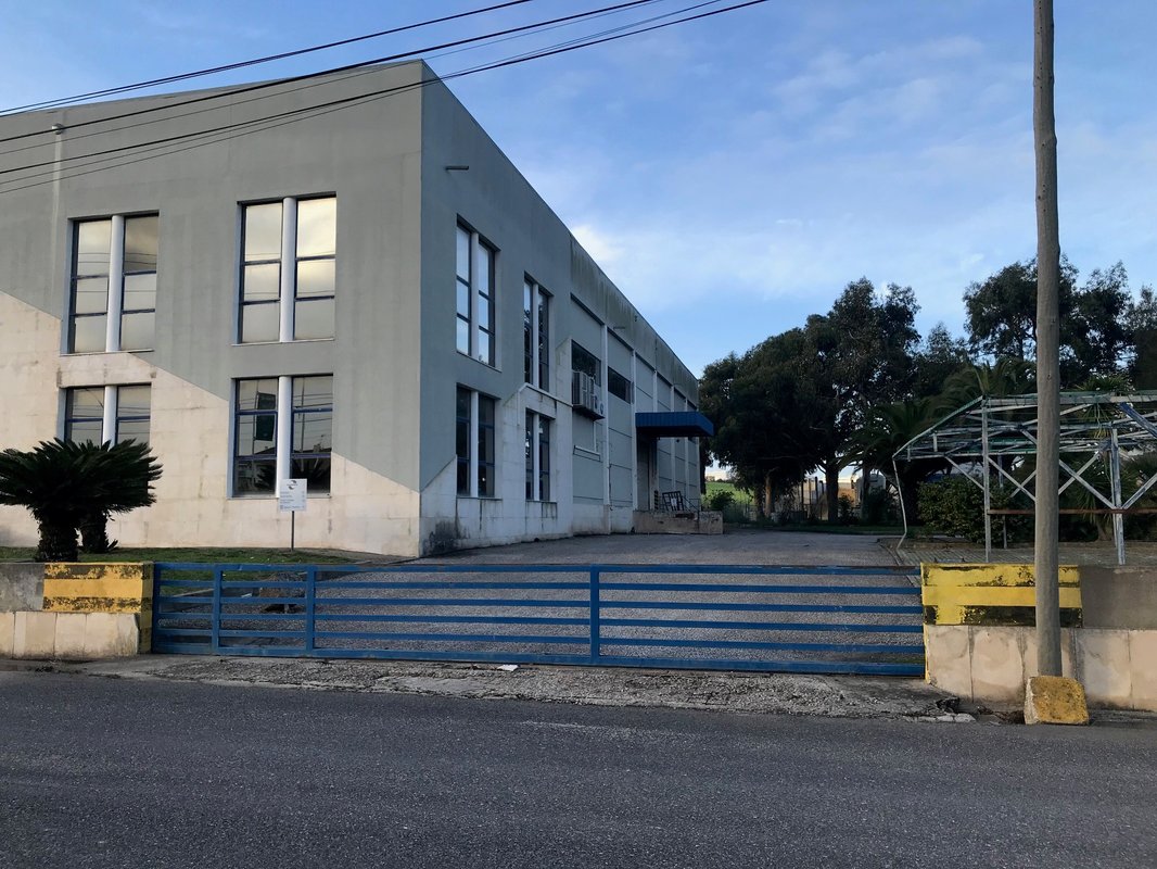 B. Prime comercializa armazém em Porto Salvo