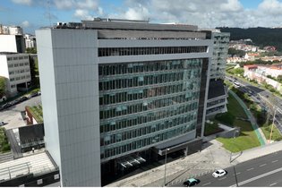 Anacom ocupa 50% da área total do edifício Ramalho Ortigão 51