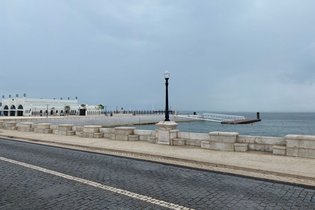 Muro das Namoradeiras está de volta ao Terreiro do Paço