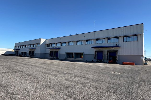 B. Prime representa Logicor no arrendamento de armazém à Urbanos