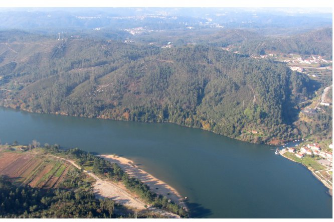 Sonae Capital coloca terrenos do Douro Riverhill à venda