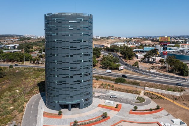 Edifício de escritórios The Tower procura inquilinos