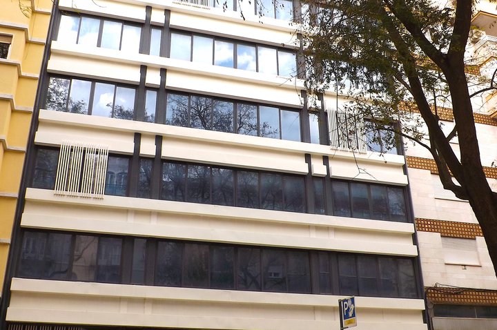 Direito de Resposta e de Retificação da Notícia: "Mabel Capital compra edifício de escritórios na Conde de Valbom"