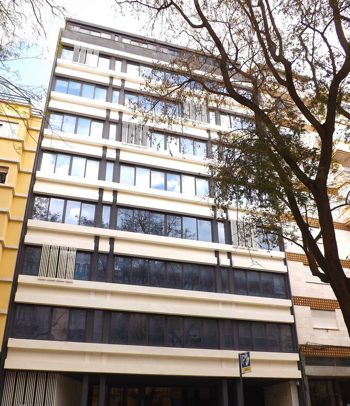 Direito de Resposta e de Retificação da Notícia: "Mabel Capital compra edifício de escritórios na Conde de Valbom"